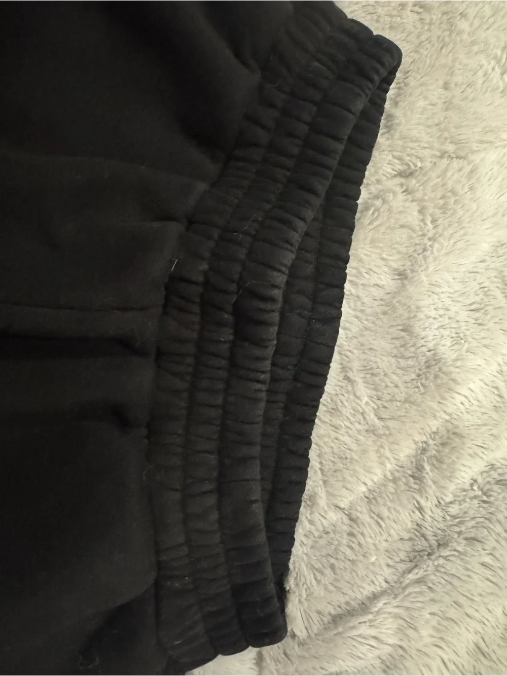 Comfrt Black Heavyweight Fleece Sweatpants Joggers Medium Like New. $50 OBO